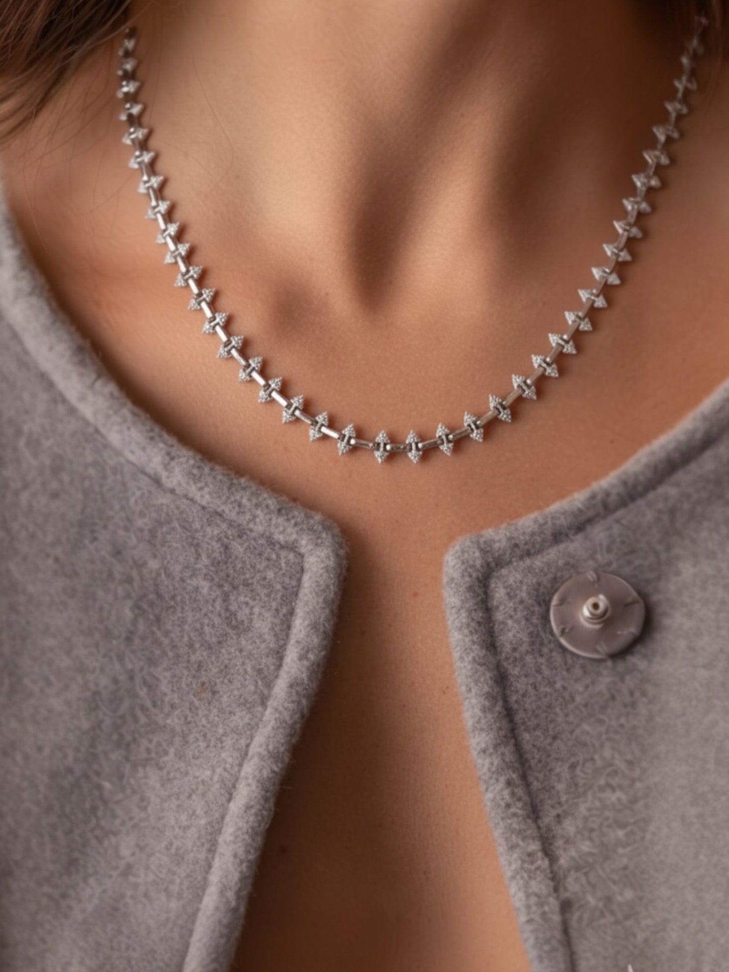 Silver Chic Arrow Necklace